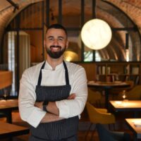 Radici ristorante in Vigna: contrasti e consistenze nei piatti di Mykyta Bida