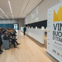 Vinibuoni d’Italia ospite di SACMI a Imola per la premiazione delle Corone 2025